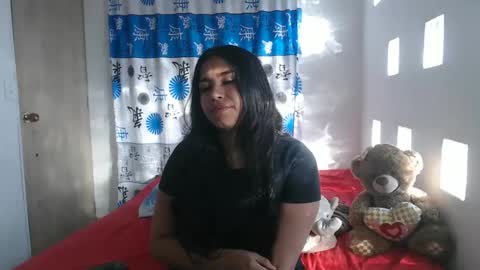 Snapshot of kathiie_ chatting on January 18, 2025, 12:36 pm K A T H I E online show from January 18, 2025, 12:36 pm