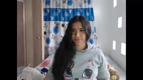 Snapshot of kathiie_ chatting on February 25, 2025, 5:58 pm K A T H I E online show from February 25, 2025, 5:58 pm