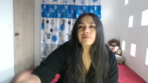 Snapshot of kathiie_ chatting on March 12, 2025, 12:04 pm K A T H I E online show from March 12, 2025, 12:04 pm