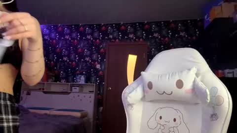 Luna online show from March 9, 2026, 3:05 pm