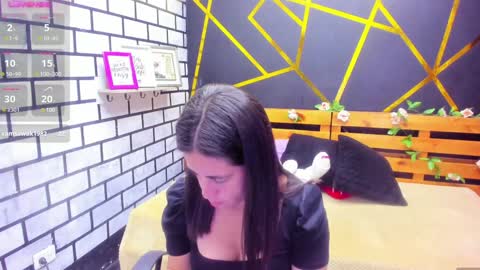 Paola online show from December 5, 2024, 12:55 pm