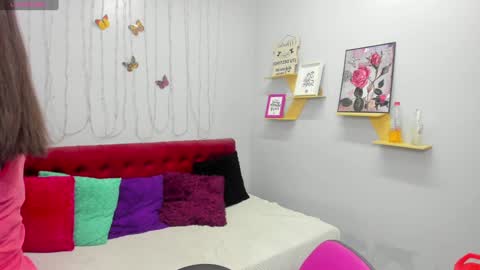 Paola online show from February 1, 2025, 12:37 pm