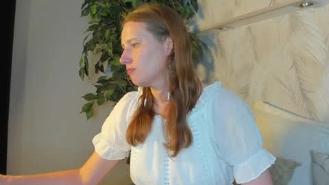 Snapshot of kathrine_meye chatting on June 5, 2026, 6:52 am Katy online show from June 5, 2026, 6:52 am
