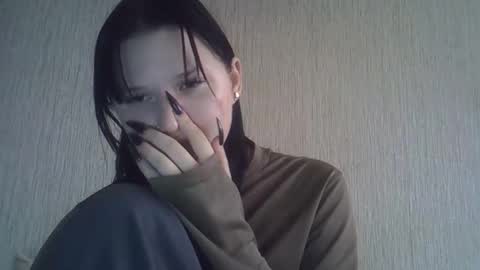 kathrynmason online show from December 1, 2025, 10:09 am