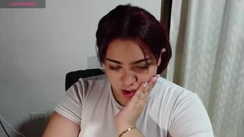 kathygonzalez_ online show from December 18, 2024, 6:53 am