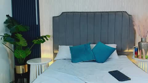 kathylove online show from November 28, 2025, 9:06 pm