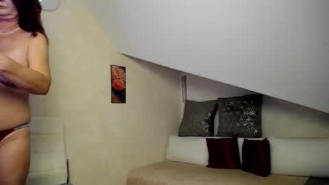 Snapshot of kathylovexxx chatting on October 29, 2025, 4:15 am Kathy online show from October 29, 2025, 4:15 am