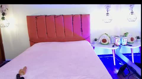 Snapshot of kathyy_1 chatting on December 16, 2025, 11:48 am Katy online show from December 16, 2025, 11:48 am