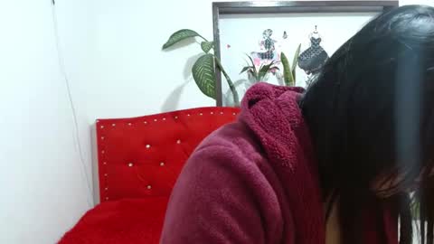 Katia collins online show from January 6, 2025, 9:52 am