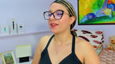 Khaterine online show from March 3, 2026, 11:38 am