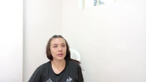 Snapshot of katia_rose23 chatting on May 14, 2026, 7:31 pm . . KATIA . . online show from May 14, 2026, 7:31 pm