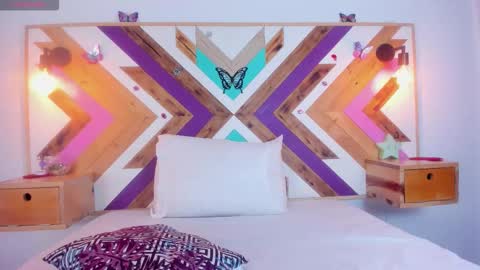 Snapshot of katia_wilsonn chatting on October 21, 2025, 7:47 pm Katia online show from October 21, 2025, 7:47 pm