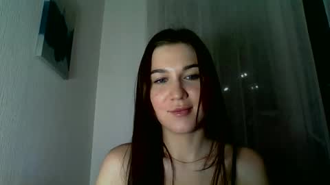 katie_foxi online show from November 26, 2025, 5:25 pm