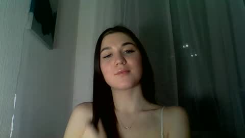 katie_foxi online show from January 8, 2026, 4:42 pm