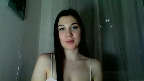 katie_foxi online show from February 1, 2026, 6:50 pm
