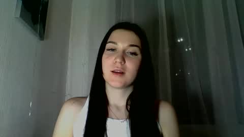 katie_foxi online show from February 14, 2026, 4:48 pm