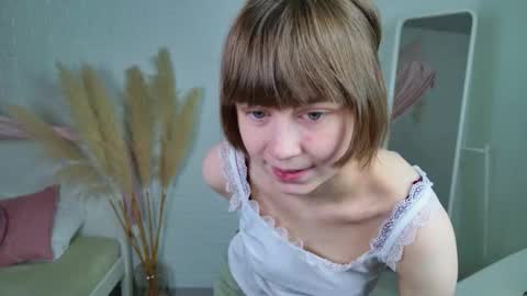 Snapshot of katie_ktk chatting on October 21, 2025, 2:07 pm Katie online show from October 21, 2025, 2:07 pm