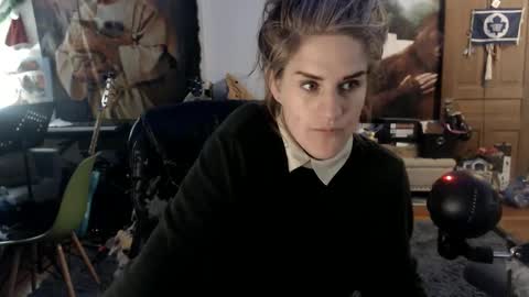 Katie online show from September 25, 2025, 4:16 am