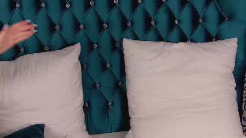 katiereeves online show from January 14, 2026, 5:18 pm