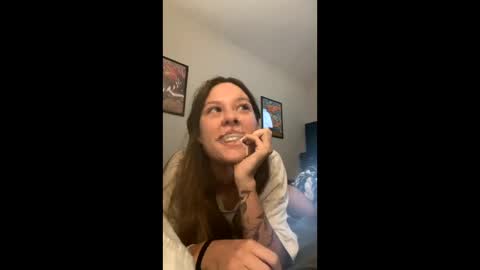 Snapshot of katiescollegefund chatting on June 4, 2026, 10:54 am katiescollegefund online show from June 4, 2026, 10:54 am