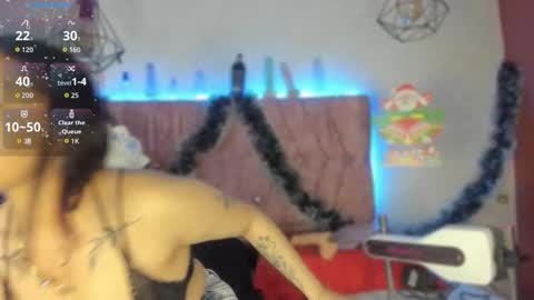 Katie online show from November 21, 2025, 11:25 pm