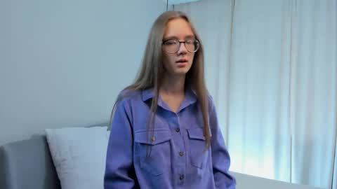 Snapshot of katinatonge chatting on October 29, 2025, 8:38 am Scarlett online show from October 29, 2025, 8:38 am