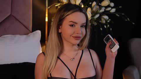 KatJolie online show from January 23, 2025, 9:07 pm