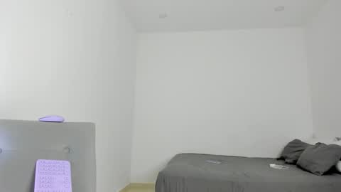 Snapshot of katnees_correa chatting on March 9, 2025, 10:41 am Follow me on instagram and twitter as correaktnees online show from March 9, 2025, 10:41 am