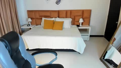 Katnia and Marcuz online show from October 5, 2025, 11:41 am