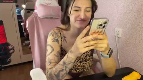   naked in pvt show 100 tk online show from January 20, 2025, 4:23 pm