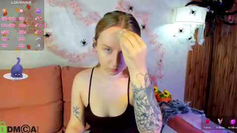 Snapshot of katrina_bail chatting on October 18, 2025, 1:30 am Katrina Bail online show from October 18, 2025, 1:30 am