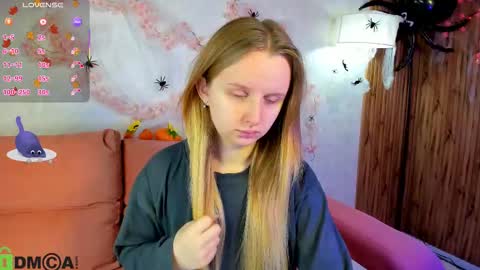 Snapshot of katrina_bail chatting on October 19, 2025, 1:06 am Katrina Bail online show from October 19, 2025, 1:06 am