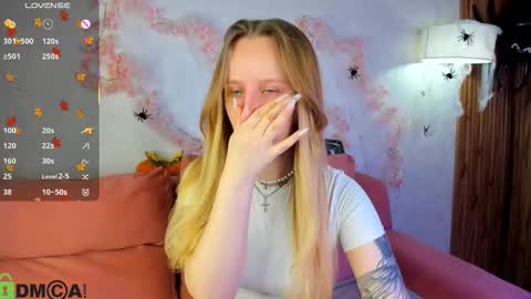 Snapshot of katrina_bail chatting on October 28, 2025, 1:09 am Katrina Bail online show from October 28, 2025, 1:09 am