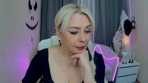 katrinacharm online show from October 23, 2025, 6:56 am