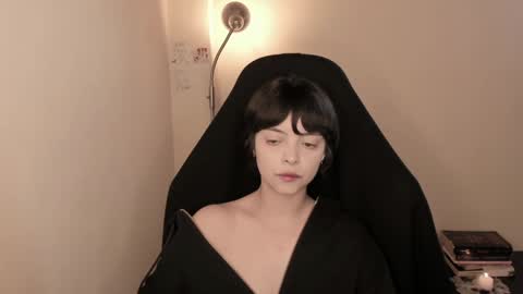 Snapshot of katsurotaro chatting on December 3, 2024, 6:49 pm katsuro online show from December 3, 2024, 6:49 pm