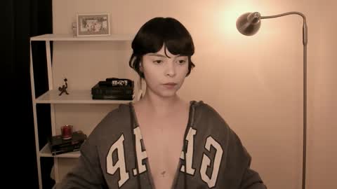 Snapshot of katsurotaro chatting on October 28, 2025, 8:44 pm katsuro online show from October 28, 2025, 8:44 pm