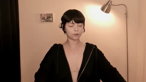 Snapshot of katsurotaro chatting on November 15, 2025, 9:11 pm katsuro online show from November 15, 2025, 9:11 pm