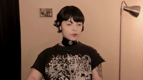 Snapshot of katsurotaro chatting on February 13, 2026, 9:11 pm katsuro online show from February 13, 2026, 9:11 pm