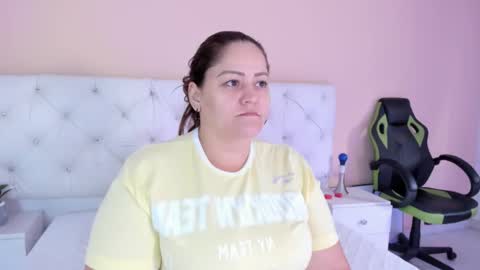 Katte online show from October 6, 2025, 1:19 pm