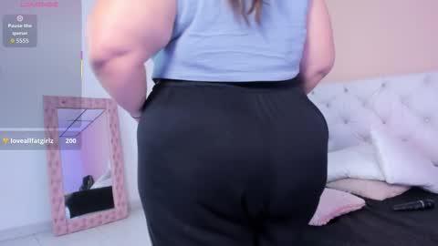 Katte online show from November 19, 2025, 1:22 pm