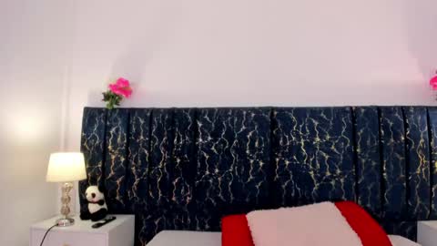 Snapshot of katte_landerr chatting on June 4, 2026, 1:17 pm Katte online show from June 4, 2026, 1:17 pm