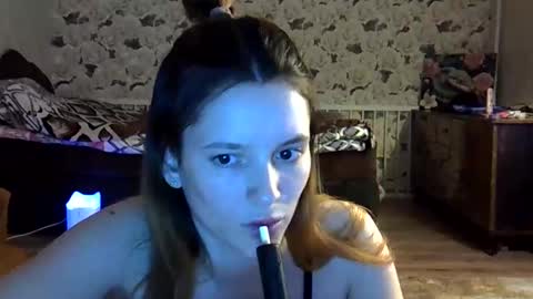 Snapshot of katte_light chatting on March 31, 2026, 3:56 pm katte light online show from March 31, 2026, 3:56 pm