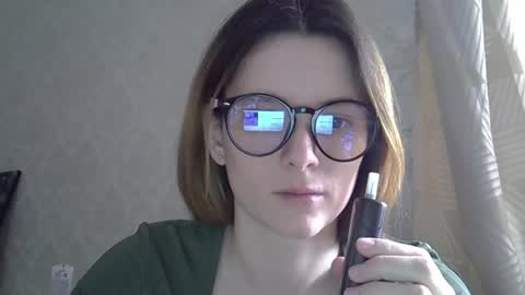 Snapshot of katte_light chatting on April 13, 2026, 5:13 am katte light online show from April 13, 2026, 5:13 am