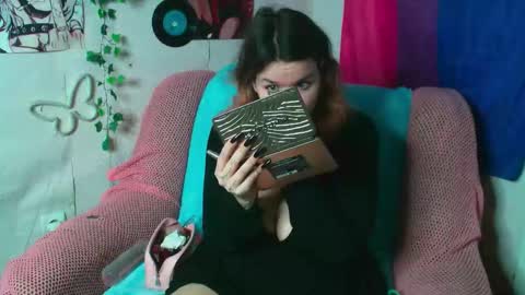 Katti online show from December 1, 2025, 1:49 pm