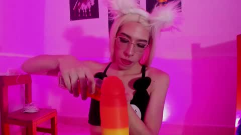 katty_cat1 online show from September 11, 2025, 4:45 am