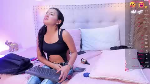 Snapshot of katty_cute19 chatting on June 10, 2026, 4:23 am katty_cute19 online show from June 10, 2026, 4:23 am
