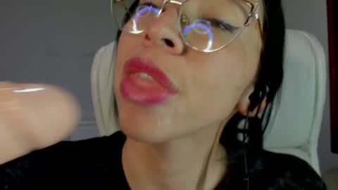 Snapshot of katty_mouth chatting on January 11, 2025, 11:35 pm Katty online show from January 11, 2025, 11:35 pm