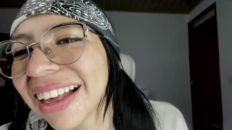 Snapshot of katty_mouth chatting on January 22, 2025, 11:32 pm Katty online show from January 22, 2025, 11:32 pm