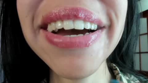 Snapshot of katty_mouth chatting on January 29, 2025, 8:35 pm Katty online show from January 29, 2025, 8:35 pm