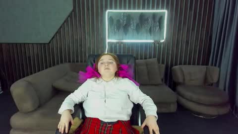 Katty online show from November 3, 2025, 6:42 pm